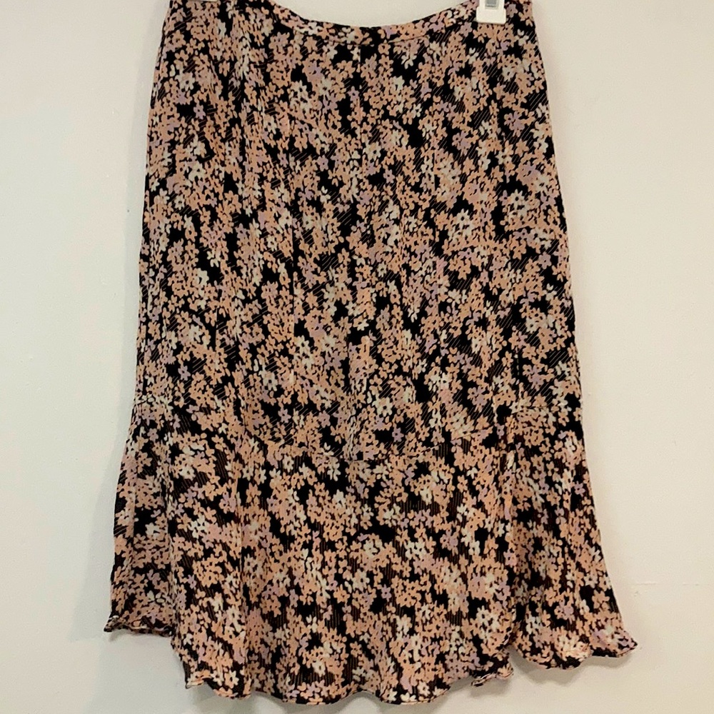 Alfani flutter flower print skirt maybe worn once!